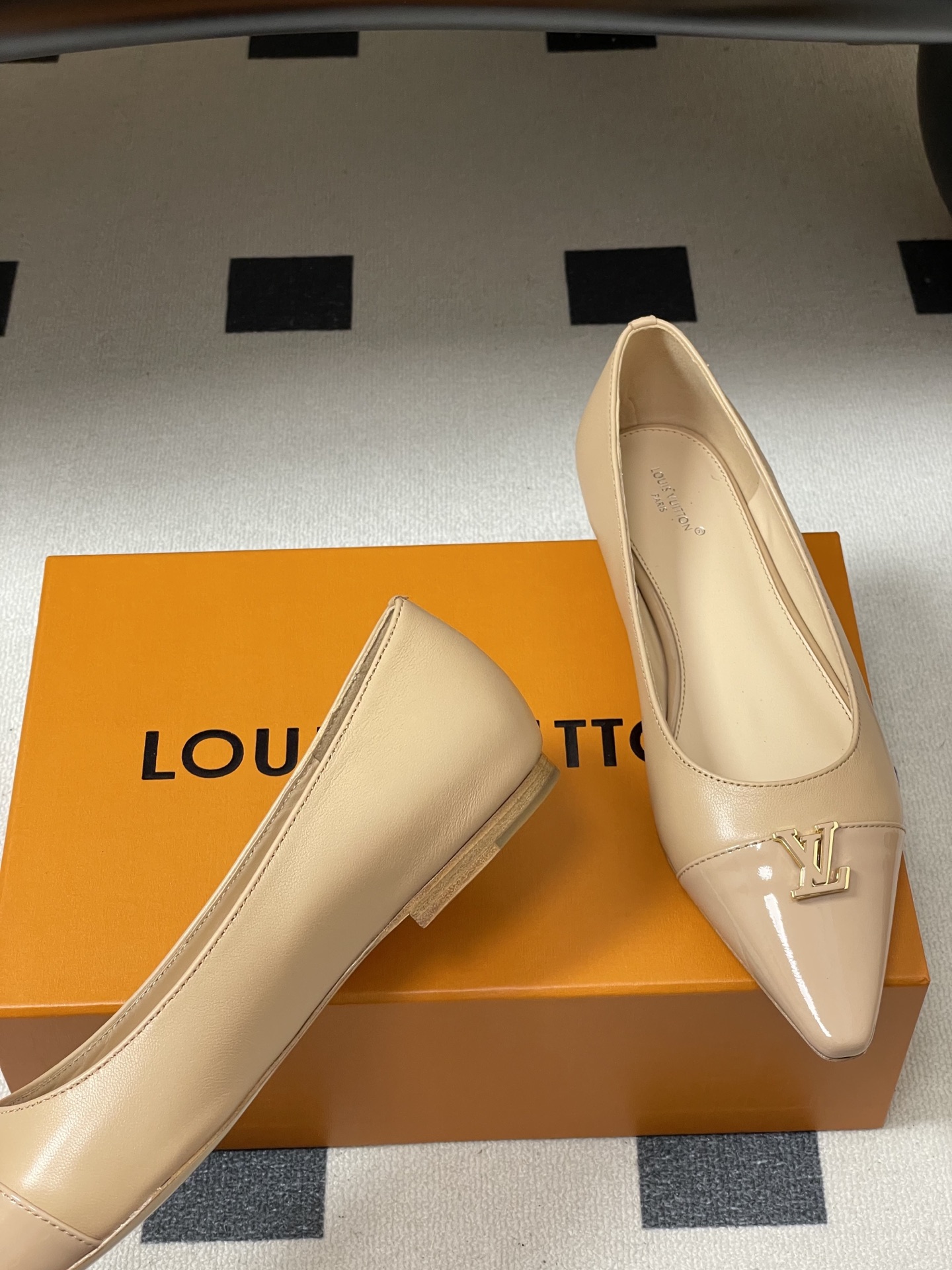 Women's high heels